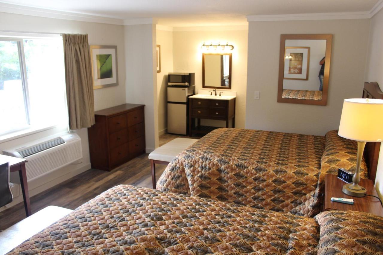 The Northern Inn Redway Extérieur photo
